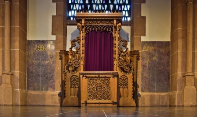 Noc spowiedzi w parafii pw. św. Piotra i Pawła w Suwałkach