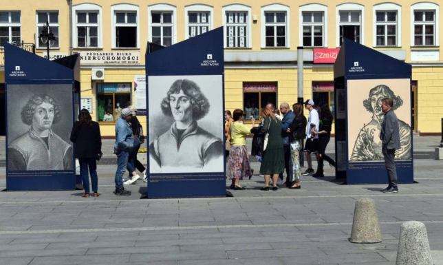 Kiedy ziemia przestała być centrum wszechświata. Kopernikana w Archiwach Państwowych