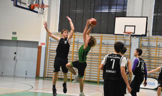 Uczniowie II LO najlepszymi koszykarzami w mieście Mistrzostwa Suwałk Szkół Ponadpodstawowych w Koszykówce Mężczyzn