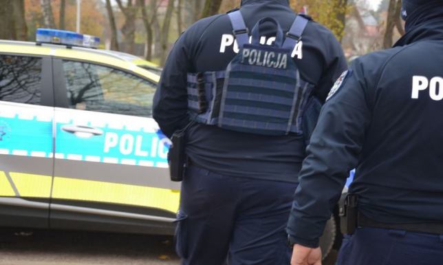 Czterdziestolatek zatrzymany za kradzież alkoholu Mężczyzna ukradł 15 butelek markowego alkoholu