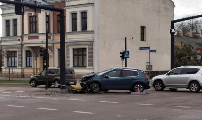Kolizja na skrzyżowaniu w Suwałkach