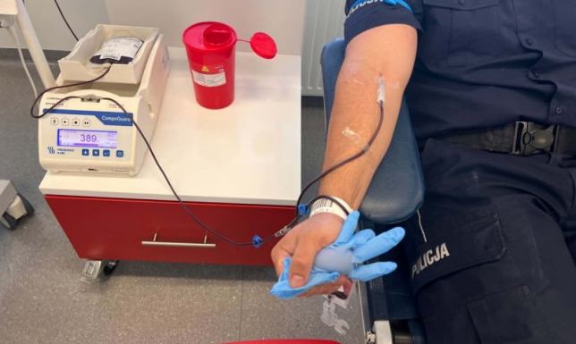 Oddawanie krwi stało się normą suwalskich policjantów