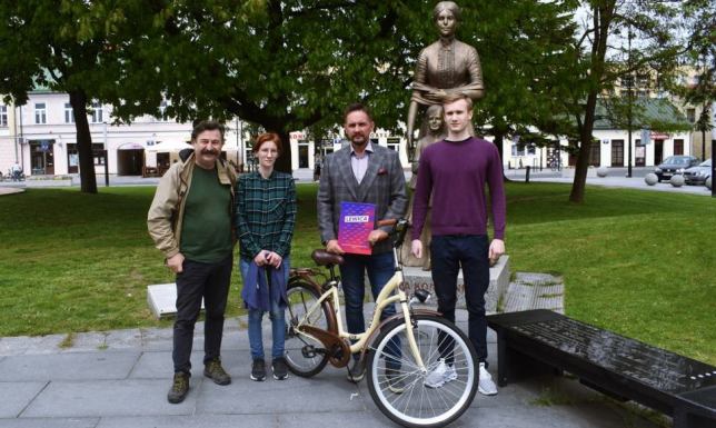 poseł Lewicy Paweł Krutul, konferencja w Suwałkach