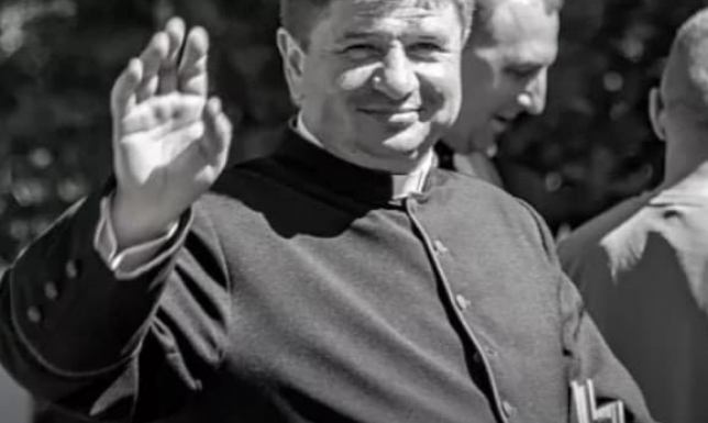 Pogrzeb śp. ks. kan. dra Arkadiusza Pietuszewskiego pogrzeb księdza z Ełku