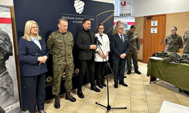 Przed komisją staną 483 osoby, w tym 37 kobiet