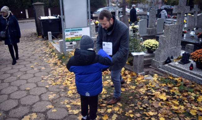 datki na renowację najstarszych pomników i nagrobków w Suwałkach