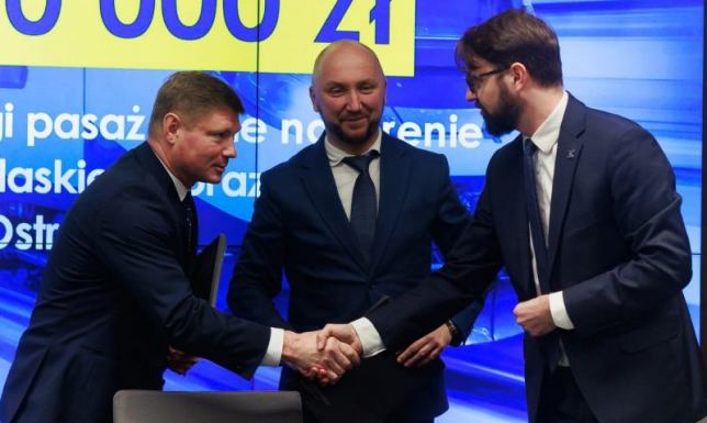 W czwartek podpisano umowę z POLREGIO