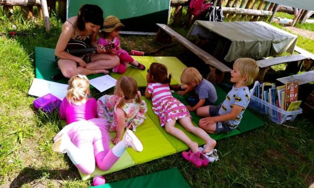 „Leśne przedszkole” prowadzi Stowarzyszenie rodziców z Suwałk "Komitywa"