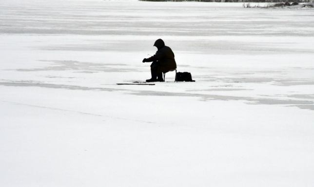 Wigierski Park Narodowy ostrzega przed wchodzeniem na lód