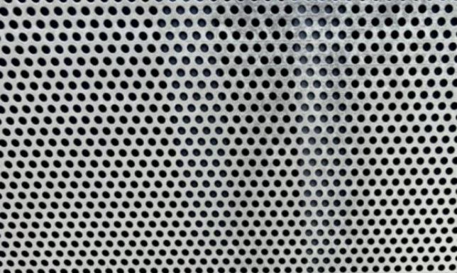 Blachy perforowane – zastosowanie i zalety