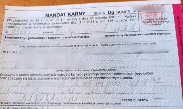 Mandat w wysokości 2500 złotych otrzymał 41-letni rowerzysta