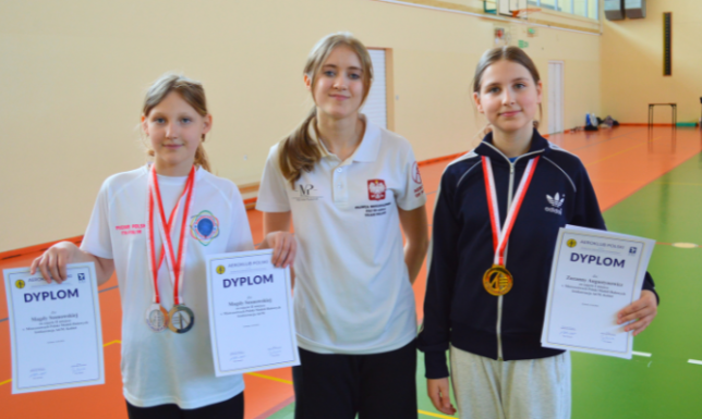 złoty medal Mistrzostw Polski Modeli Halowych z napędem gumowym