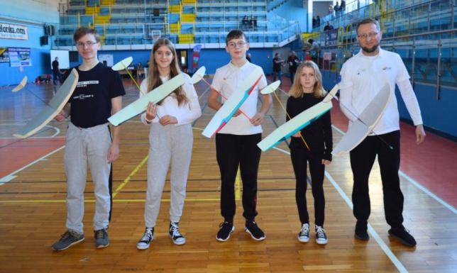 Zawody modeli halowych klasy F1N, zaliczanych do cyklu Pucharu Polski