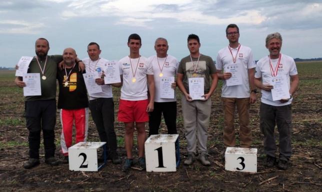 I miejsce i tytuł drużynowych Mistrzów Polski na rok 2021 modelarzy OSiR Suwałki