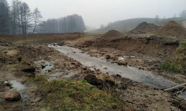 Budowa mostu na rzece Rospuda w Filipowie