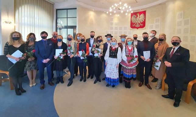 Nagrody w dziedzinie twórczości artystycznej, upowszechniania i ochrony kultury oraz opieki nad zabytkami