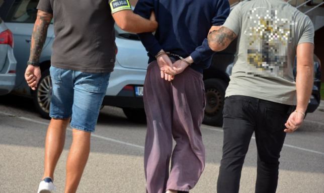 1500 gramów nielegalnych substancji psychotropowych w mieszkaniu