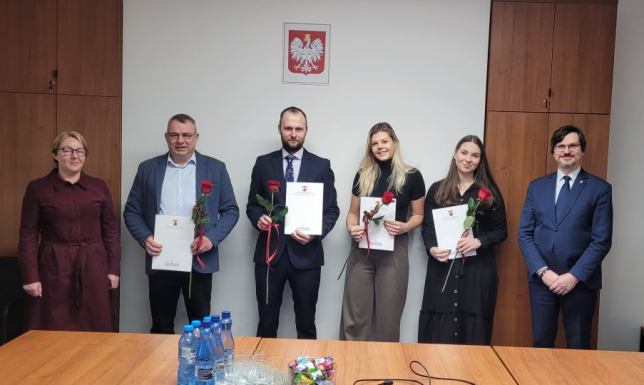 Akty nadania stopnia nauczyciela mianowanego wręczył Roman Rynkowski