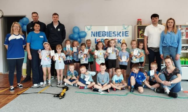 "Niebieskie Igrzyska" w Przedszkolu nr 5 zwiększenie wrażliwości i świadomości społecznej na temat autyzmu