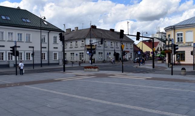 703 mln zł po stronie dochodów i 722 mln zł po stronie wydatków