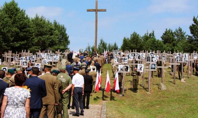 Na Wzgórzu Krzyży w Gibach oddano hołd ofiarom Obławy Augustowskiej