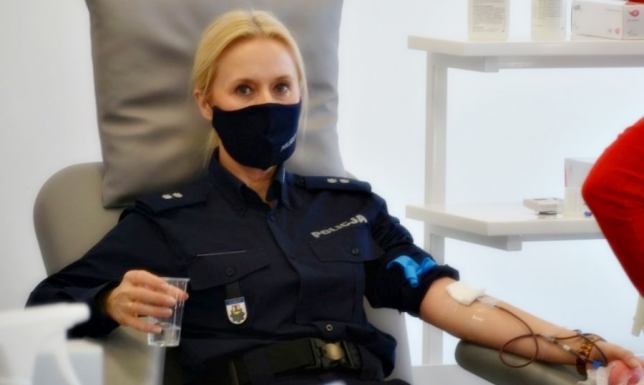 policjantki z Komendy Miejskiej Policji w Suwałkach honorowo oddały krew