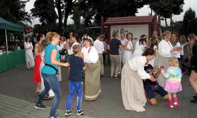 Spotkanie w budynku Gminnego Ośrodka Kultury w Raczkach