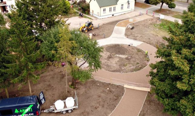 Na Parku Sensorycznym rozbudowa Bulwarów się nie skończy Na suwalskich bulwarach trwa budowa parku sensorycznego