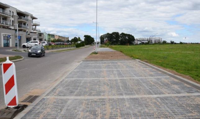 budowa miejsc parkingowych przy skrzyżowaniu ulicy Sportowej i Aleksandry Piłsudskiej w Suwałkach