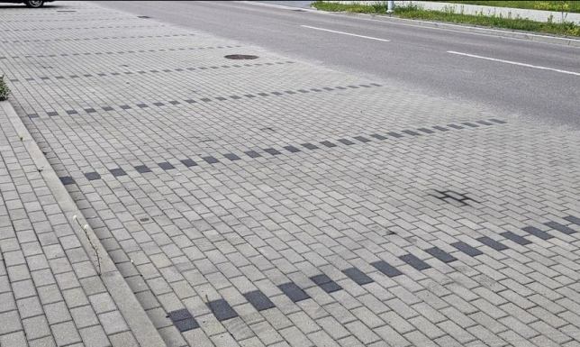 utworzenie 10-20 miejsc parkingowych na ulicy Zastawie