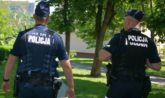 54-latek w trakcie zakupów zamienił metki z cenami