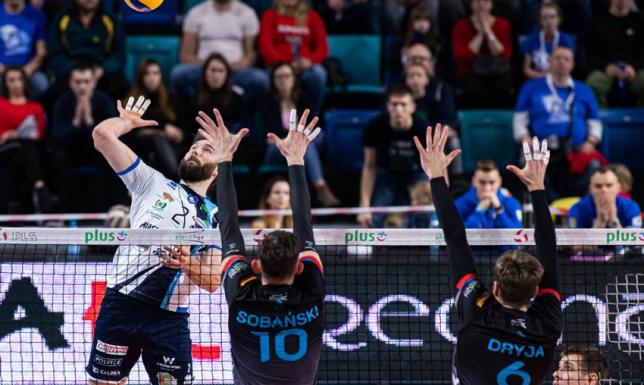 Patryk Szwaradzki zostaje w Ślepsku 