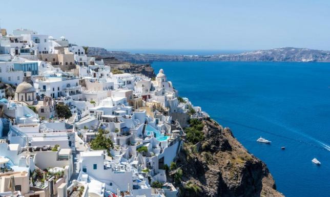 ZA CO POLACY KOCHAJĄ GRECJĘ? WYJAŚNIAMY ZA CO POLACY KOCHAJĄ GRECJĘ? WYJAŚNIAMY