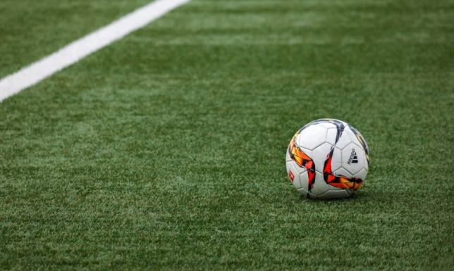 Dlaczego futbol to sport, w którym jeden moment może zmienić wszystko?