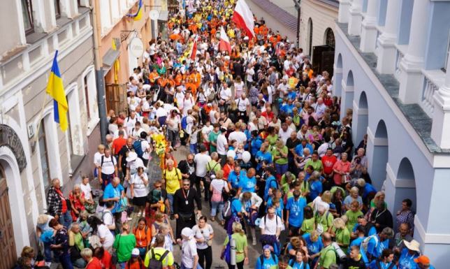 pątnicy z Suwałk dotarli do sanktuarium Matki Miłosierdzia