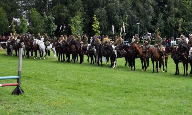 Utrudnienia w ruchu drogowym związane z przemarszem oddziałów kawalerii