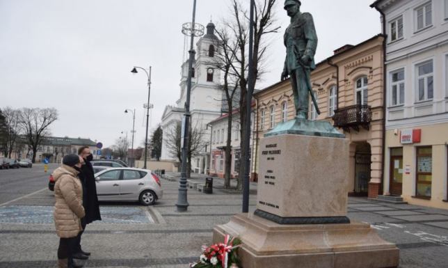 153. rocznica urodzin Marszałka Piłsudskiego Upamiętnili rocznicę urodzin Józefa Piłsudskiego