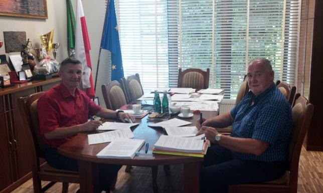 Umowa z firmą REM-BUD na budowę Ośrodka Czytelnictwa i Kultury Gminy Suwałki