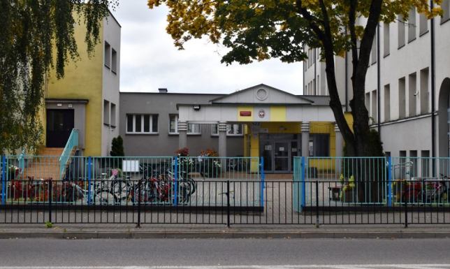 Uczniów ostatnich klas szkół podstawowych przystąpili do egzaminu ósmoklasisty