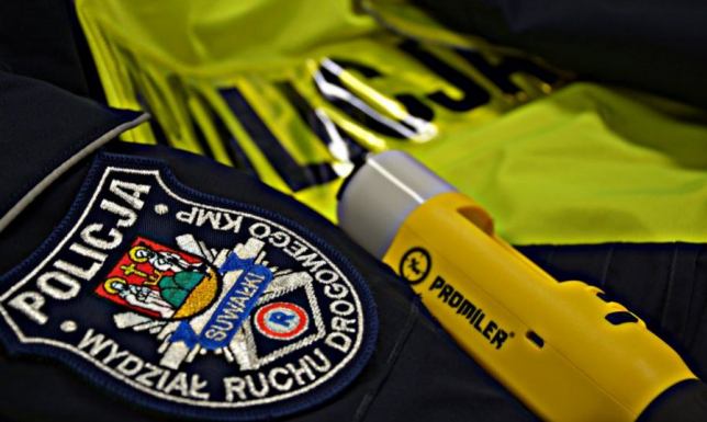 Suwalscy policjanci zatrzymali 53-letniego kierowcę toyoty,