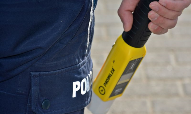 Troje kierowców wsiadło za kierownicę po spożyciu alkoholu  Nietrzeźwi kierujący odpowiedzą teraz przed sądem