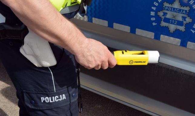 Suwalczanie uniemożliwili dalszą jazdę pijanemu kierowcy