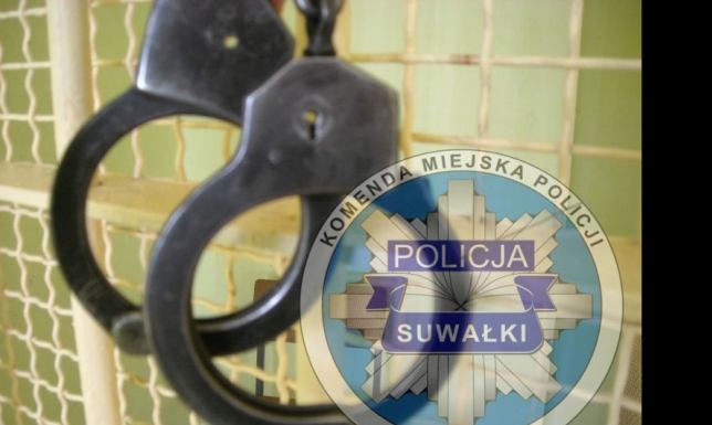 Fałszywa recepta i narkotyki w mieszkaniu suwalczanina