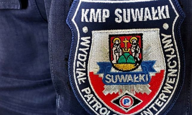 Zatrzymali poszukiwanego za groźby karalne Policjant zatrzymał poszukiwanego mężczyznę