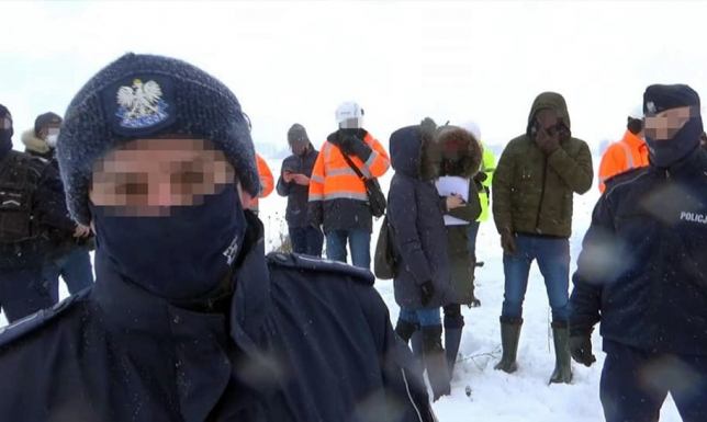 Budowa gazociągu Polska-Litwa. Rolnik zatrzymany przez policję na własnym polu Gazociąg Polska-Litwa, rolnik z gminy Raczki zatrzymany
