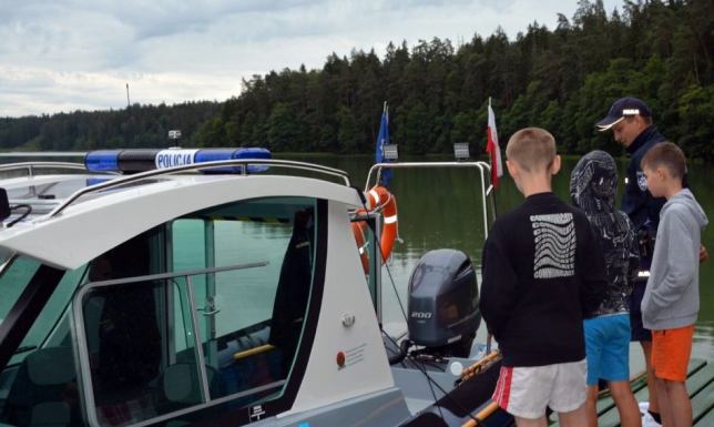 Profilaktyka w Światowy Dzień Zapobiegania Utonięciom podstawowe zasady bezpiecznego wypoczynku nad wodą