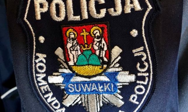 Suwalscy policjanci pomogli mężczyźnie zagrożonemu wychłodzeniem