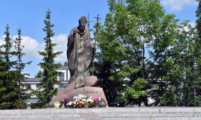Konopnicjańskie Ogrody Sztuki ze Św. Janem Pawłem II