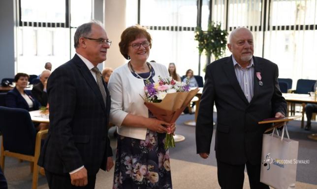 siedem par z Suwałk świętowało jubileusz 50-lecia pożycia małżeńskiego