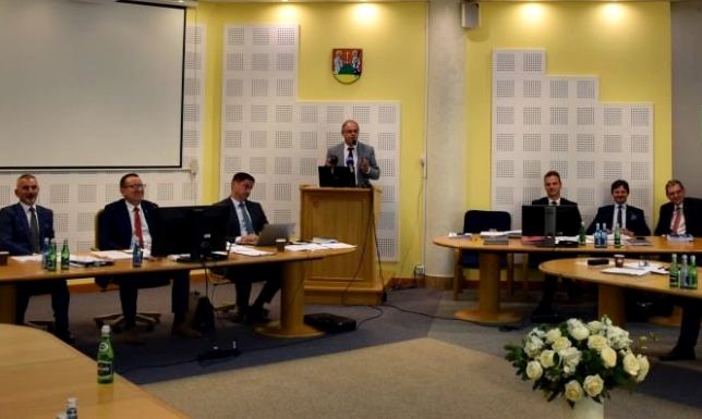 Prezydent Suwałk z wotum zaufania i absolutorium Prezydent Suwałk z wotum zaufania i absolutorium